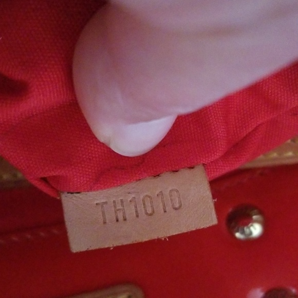 Authentic LV - Picture 6 of 8